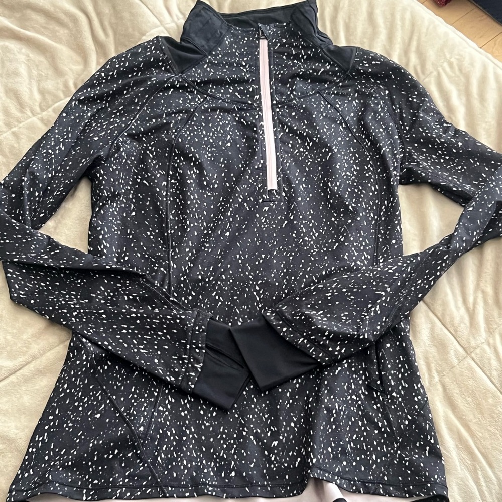 Lululemon Athletica Black and White Speckle Pullover